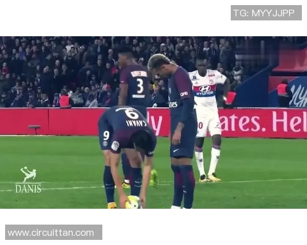 足球明星幽默大碰撞趣味访谈节目带你笑翻全场